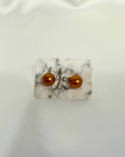 Load image into Gallery viewer, Sleepy earrings

