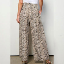 Load image into Gallery viewer, Armida Pants
