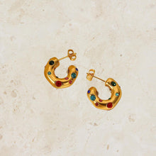 Load image into Gallery viewer, Gold/Rhinestone S/S Hoop
