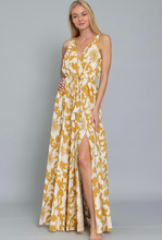 Load image into Gallery viewer, Yesenia Maxi Dress
