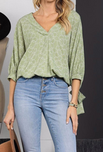 Load image into Gallery viewer, Lizzy Top
