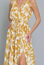 Load image into Gallery viewer, Yesenia Maxi Dress
