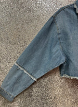 Load image into Gallery viewer, Damdreris Jacket
