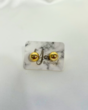 Load image into Gallery viewer, Sleepy earrings
