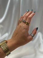 Wavy Rings