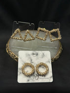 Figures Gold Sleepy Earrings