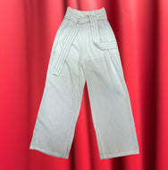 Lari Pant