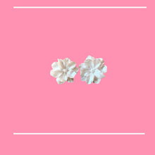 Load image into Gallery viewer, White Flores Sleepy Earrings
