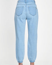 Load image into Gallery viewer, Ripped Jean

