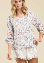 Load image into Gallery viewer, White Floral Blouse
