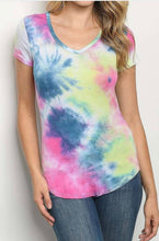 Load image into Gallery viewer, Raimbow Shirt Plus
