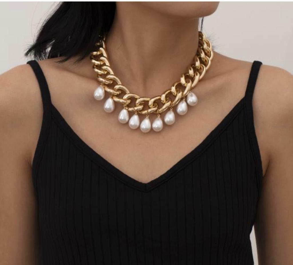 Bold Pearl & Gold Necklace