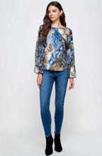 Load image into Gallery viewer, Blue Animal Print Blouse
