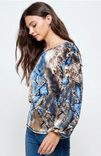 Load image into Gallery viewer, Blue Animal Print Blouse
