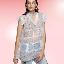 Load image into Gallery viewer, Rose Floral Lace Top

