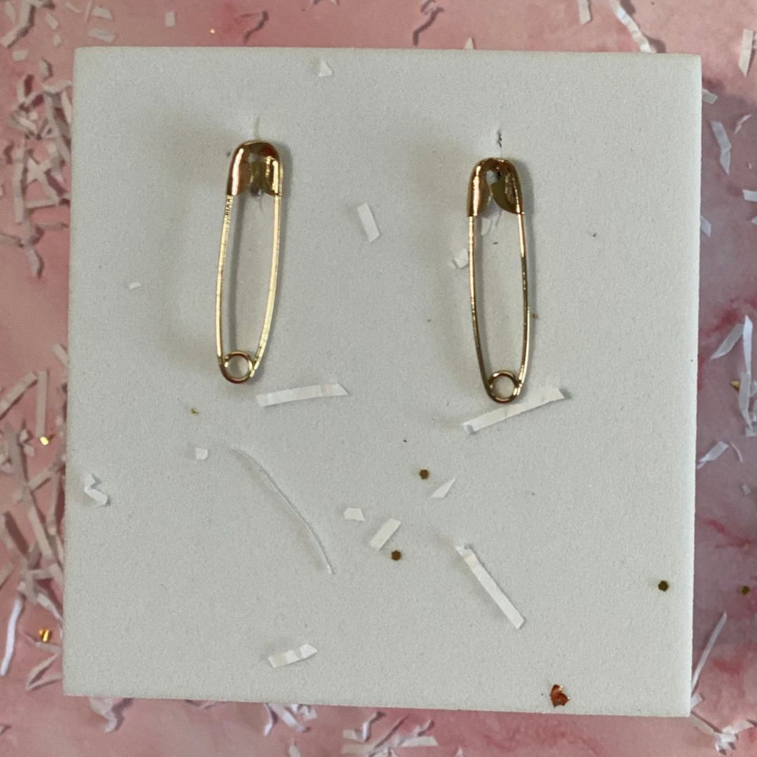 Gold Simple Pin Earrings