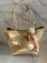 Load image into Gallery viewer, Mimbre Tassel Bag
