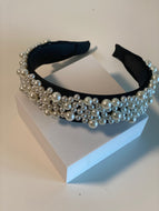 Big Pearl Black Headband