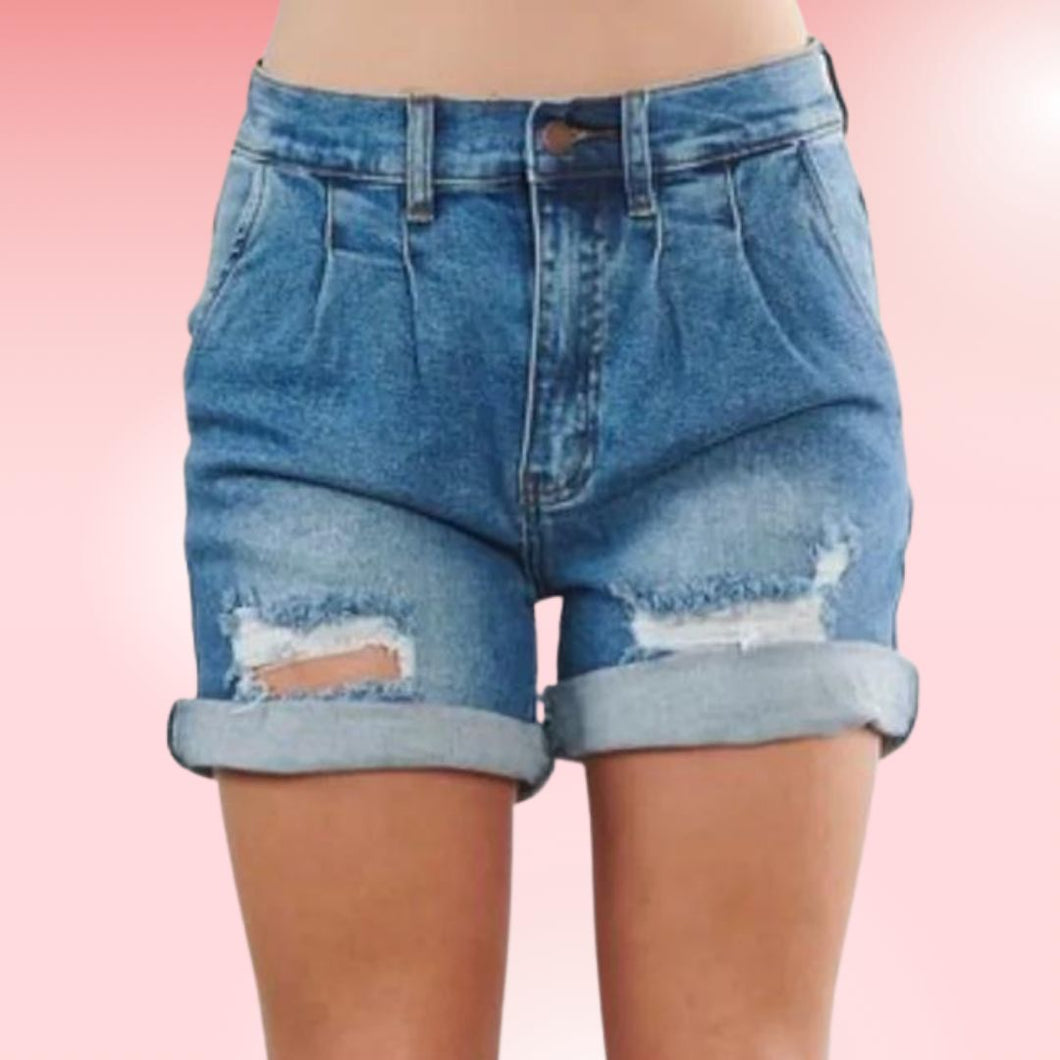 Yadira Short